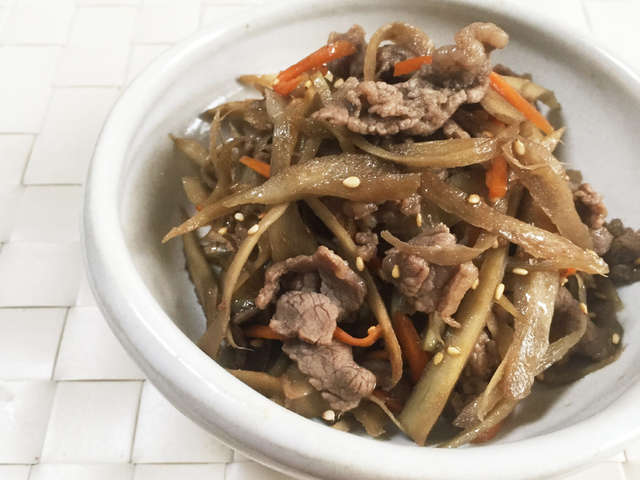 牛肉とごぼうと人参のしぐれ煮。お弁当にも